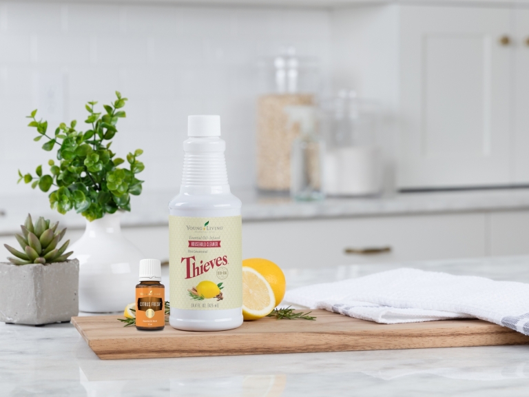 7 DIY Cleaners With Thieves Household Cleaner Young Living Blog Hong Kong   Thieves 7 768x576 